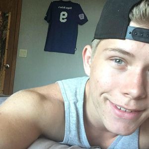 Meet your Posher, Skylar